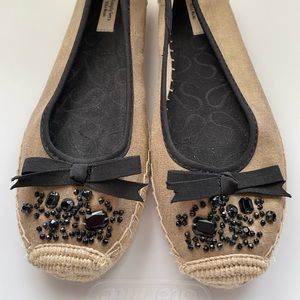 Simply Vera flats